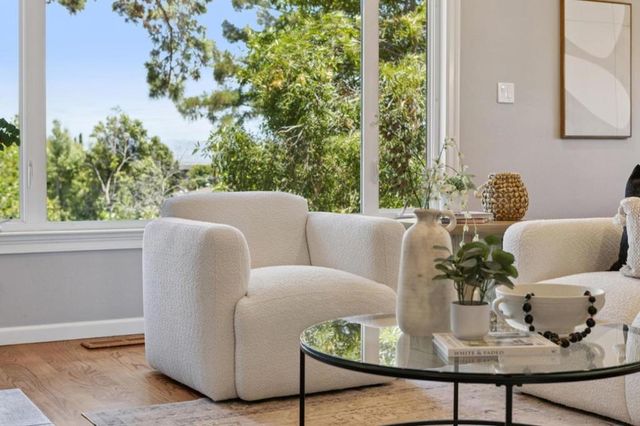 1085 Sunset Drive, San Carlos, CA 94070