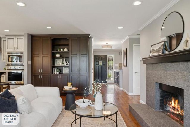 1085 Sunset Drive, San Carlos, CA 94070