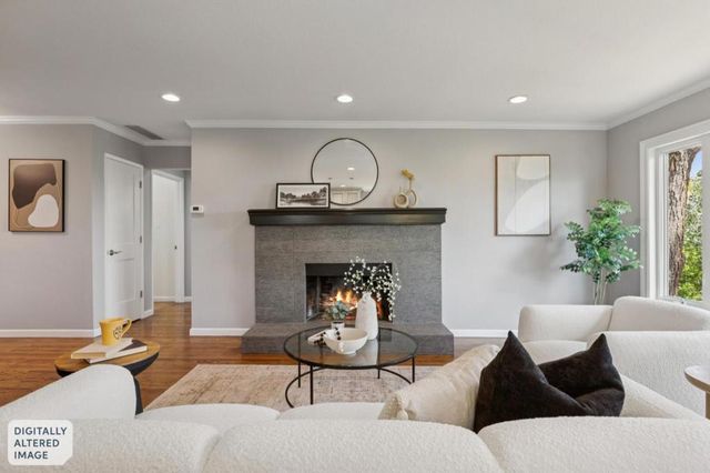 1085 Sunset Drive, San Carlos, CA 94070
