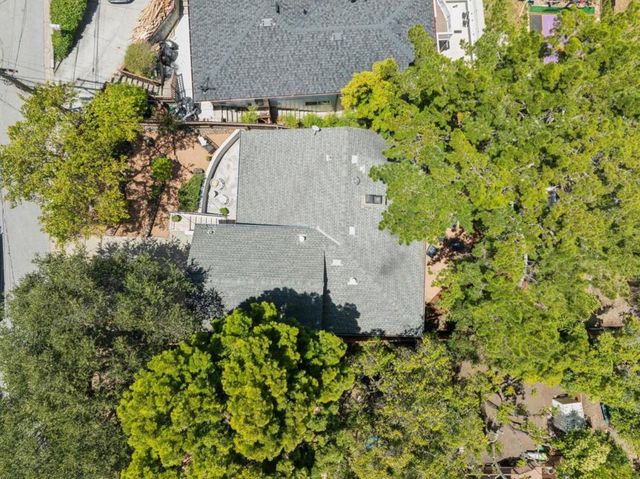 1085 Sunset Drive, San Carlos, CA 94070