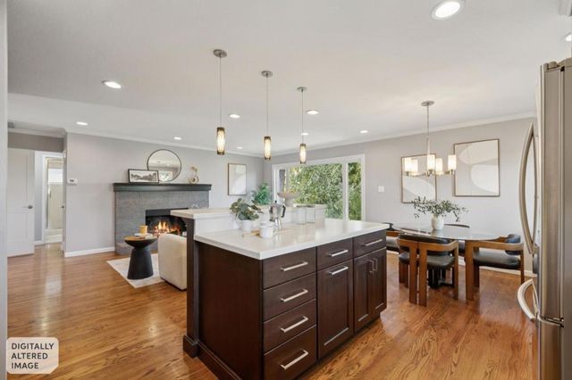1085 Sunset Drive, San Carlos, CA 94070