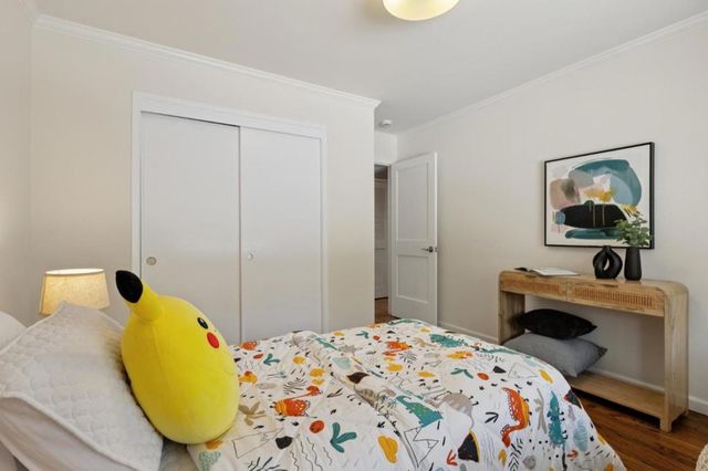 1085 Sunset Drive, San Carlos, CA 94070