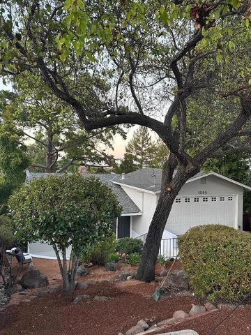 1085 Sunset Drive, San Carlos, CA 94070