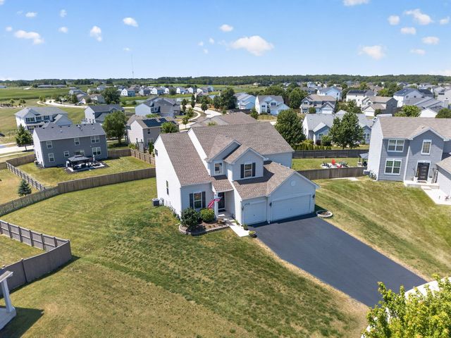 2431 Fitzhugh Turn, Yorkville, IL 60560