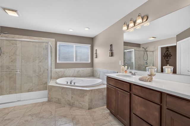 2431 Fitzhugh Turn, Yorkville, IL 60560