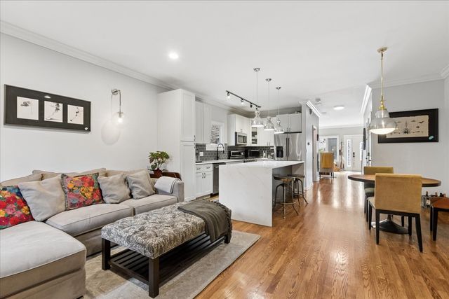 712 N Throop Street, Chicago, IL 60642