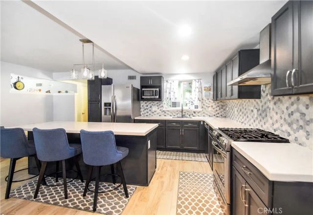 5493 Peacock, Riverside, CA 92505