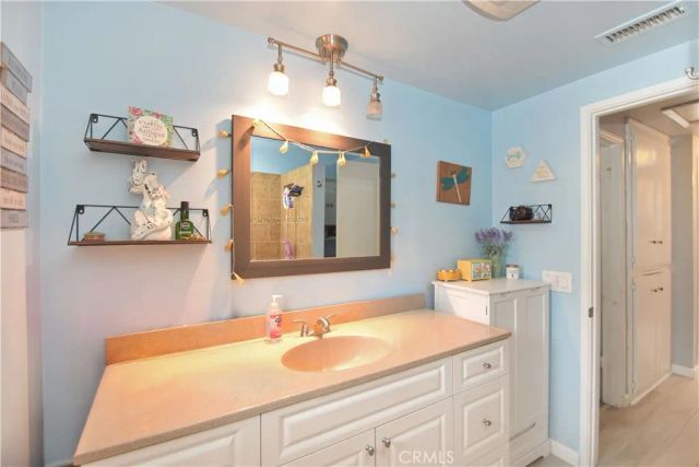 5493 Peacock, Riverside, CA 92505