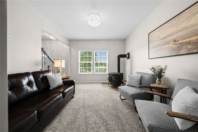 344 Greene Dr, Jefferson Hills, PA 15025