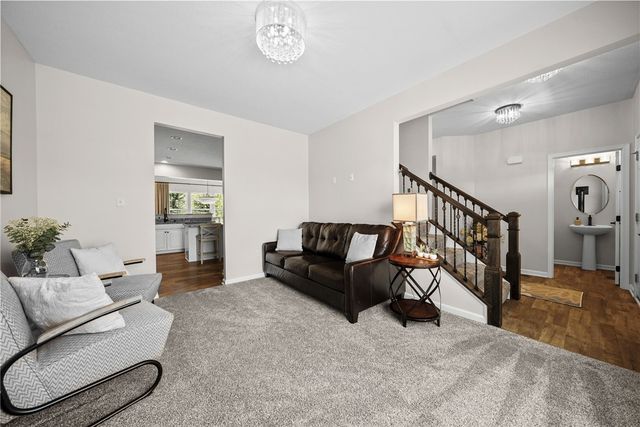 344 Greene Dr, Jefferson Hills, PA 15025