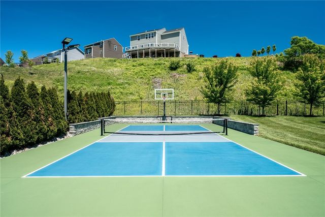 344 Greene Dr, Jefferson Hills, PA 15025