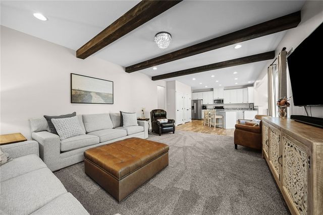 344 Greene Dr, Jefferson Hills, PA 15025