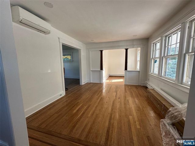 542 Prospect Avenue, Ridgefield, NJ 07657