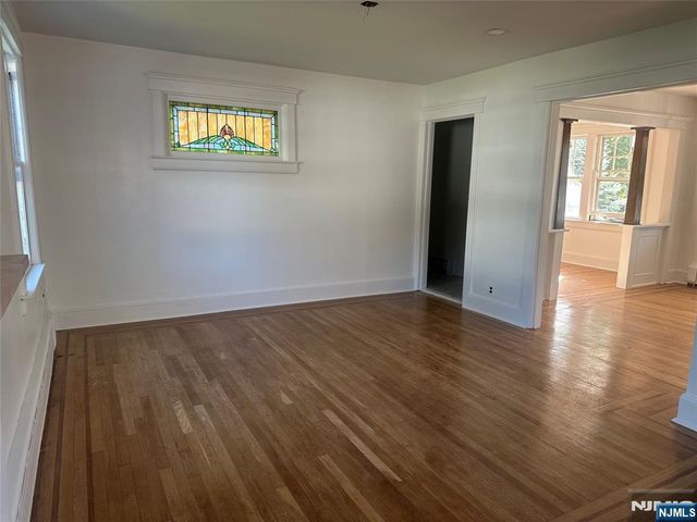 542 Prospect Avenue, Ridgefield, NJ 07657