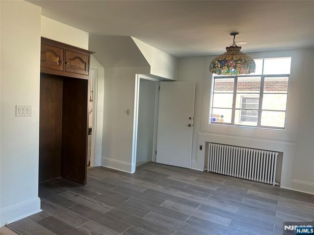 542 Prospect Avenue, Ridgefield, NJ 07657
