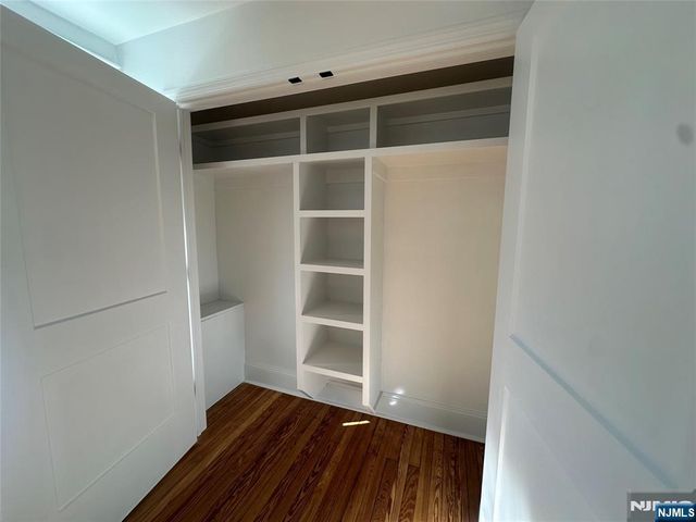 542 Prospect Avenue, Ridgefield, NJ 07657