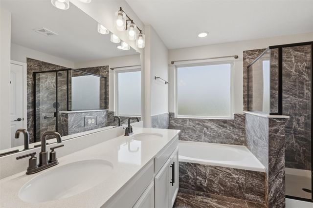 4028 Starbright Street, Houston, TX 77018