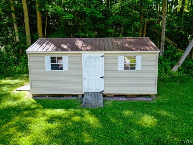 601 Spinnerville Gulf Rd N, German Flatts, NY 13357