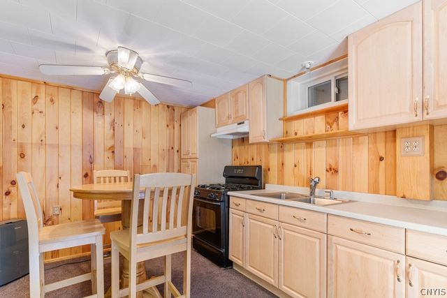 601 Spinnerville Gulf Rd N, German Flatts, NY 13357