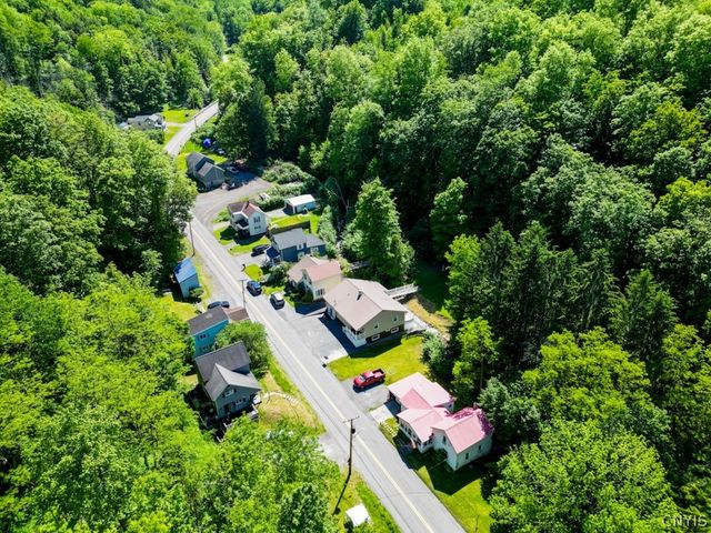 601 Spinnerville Gulf Rd N, German Flatts, NY 13357