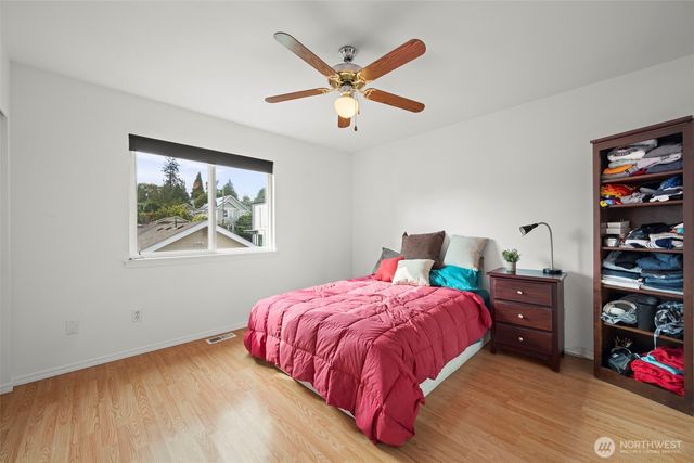 5243 40th Avenue NE, Seattle, WA 98105