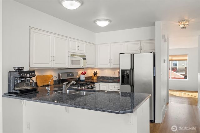 5243 40th Avenue NE, Seattle, WA 98105