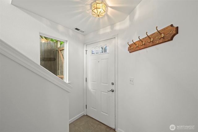 5243 40th Avenue NE, Seattle, WA 98105