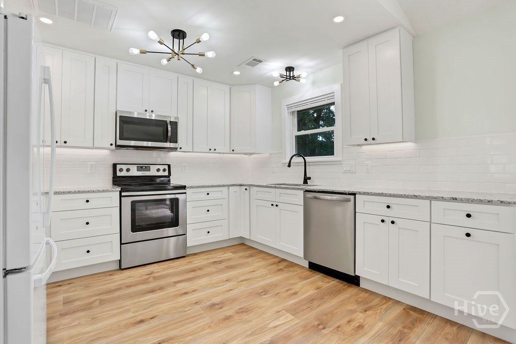 Image 2 of property listing at 223 Melrose Place, Rincon, GA 31326