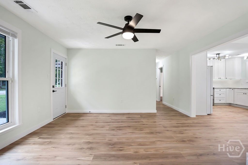 Image 8 of property listing at 223 Melrose Place, Rincon, GA 31326
