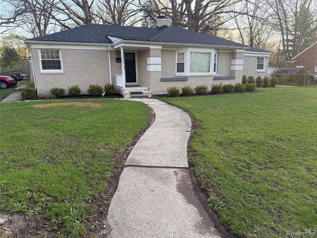 20088 Woodland Street, Harper Woods, MI 48225