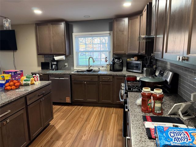 20088 Woodland Street, Harper Woods, MI 48225