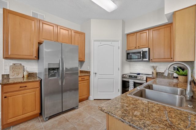 621 Shores Blvd, St Augustine, FL 32086