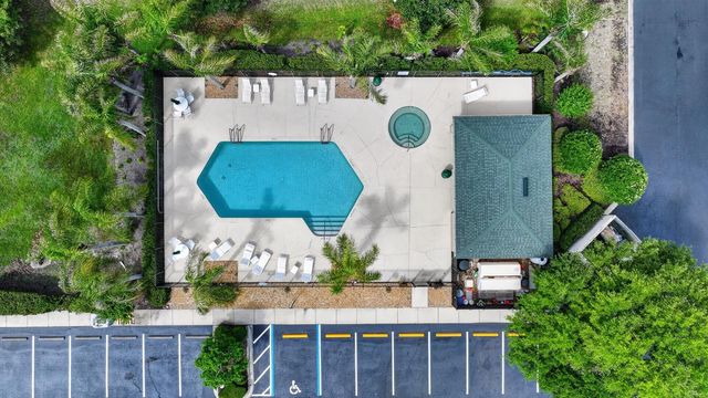621 Shores Blvd, St Augustine, FL 32086