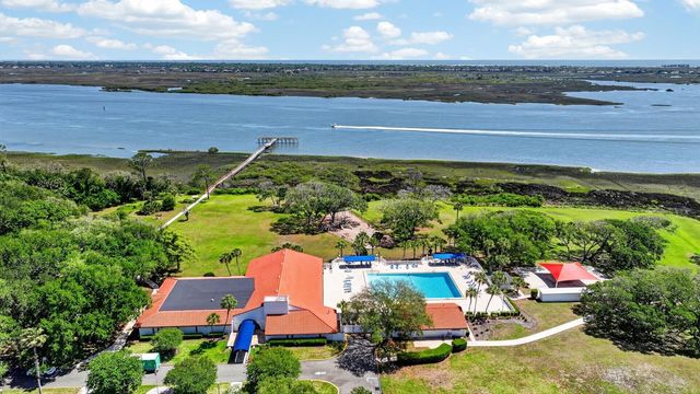 621 Shores Blvd, St Augustine, FL 32086