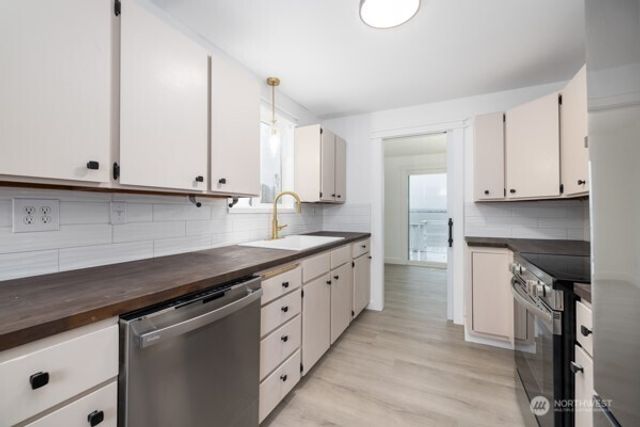 11586 Scott Road, Bow, WA 98232