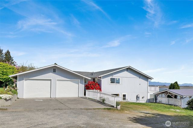 11586 Scott Road, Bow, WA 98232