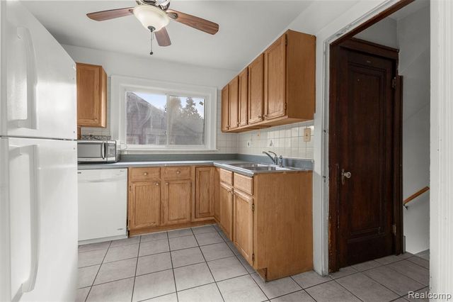 21551 Edison Street, Dearborn, MI 48124