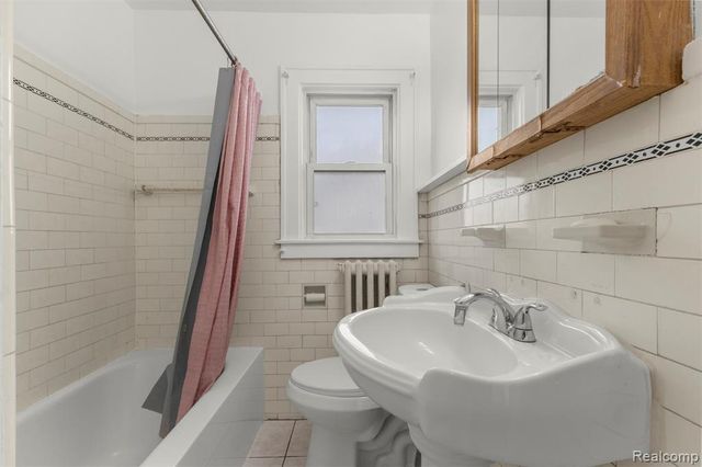 21551 Edison Street, Dearborn, MI 48124