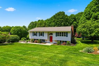 9 Wagon Trail Road, Stormville, NY 12582