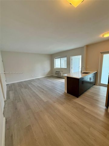 1525 Michigan Ave 8, Miami Beach, FL 33139