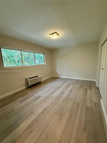 1525 Michigan Ave 8, Miami Beach, FL 33139