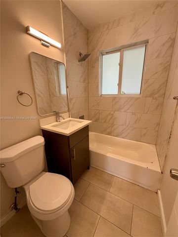 1525 Michigan Ave 8, Miami Beach, FL 33139