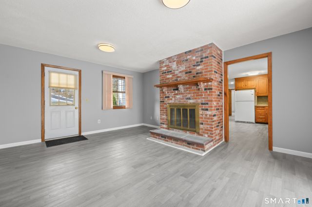 50 Woodhaven Drive, Burlington, CT 06013