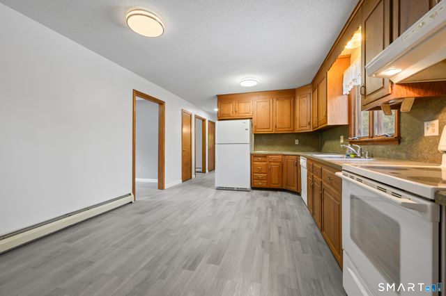 50 Woodhaven Drive, Burlington, CT 06013