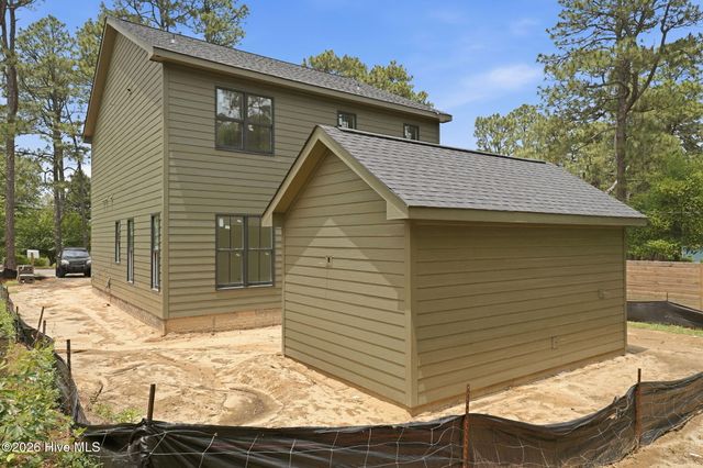 785 N May Street, Southern Pines, NC 28387