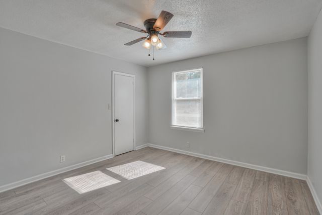 603 Spruce Dr, Clarksville, TN 37042