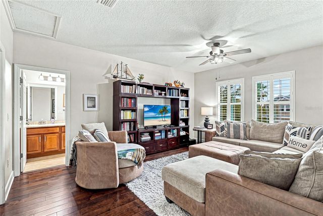 8478 NANDINA DRIVE, Sarasota, FL 34240