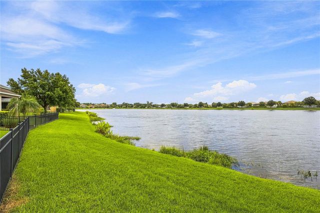 8478 NANDINA DRIVE, Sarasota, FL 34240