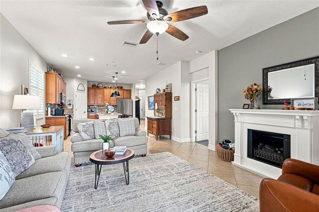 8478 NANDINA DRIVE, Sarasota, FL 34240