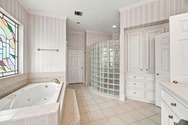 19003 Windsor Lakes Drive, Houston, TX 77094